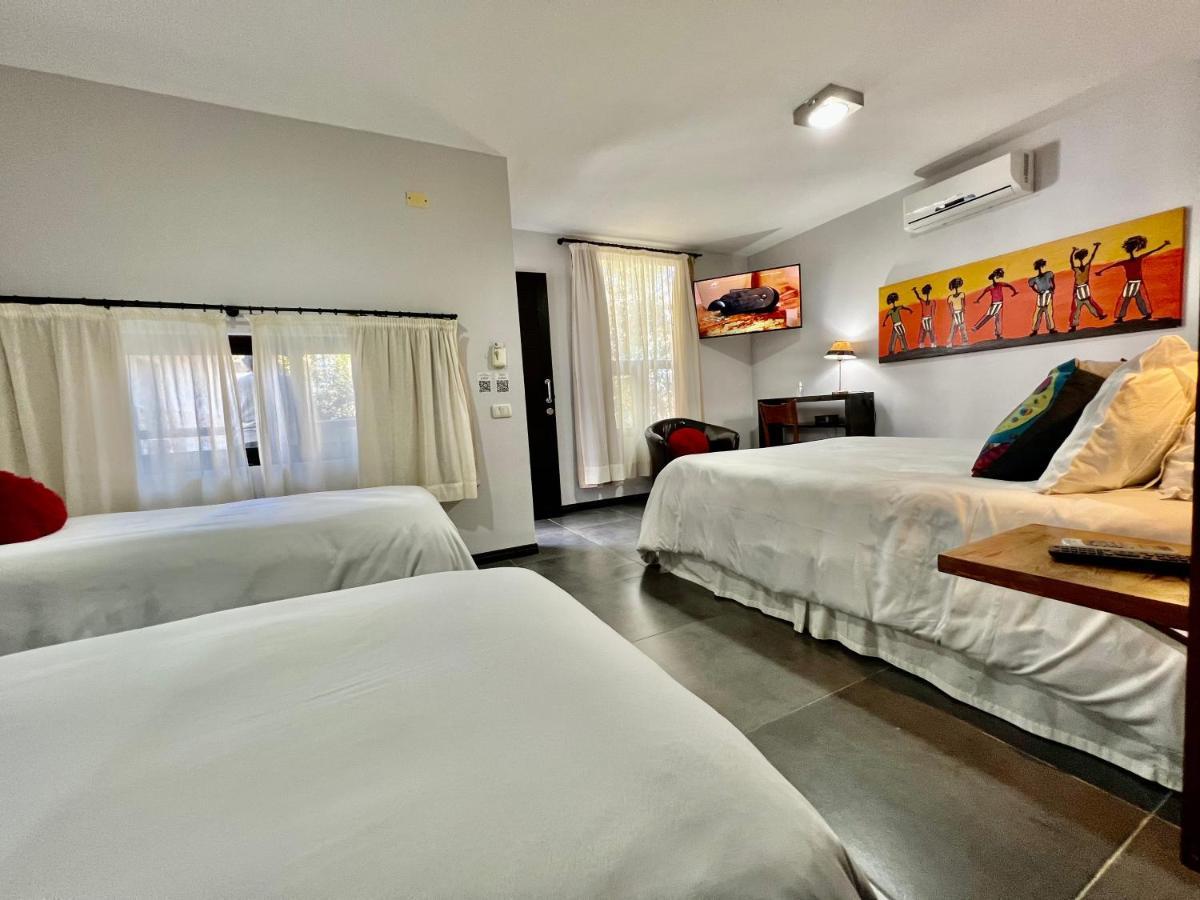 โปซาดา บูทิก ลาส เตราซส Hotel โกโลเนีย เดล ซากราเมนโต ภายนอก รูปภาพ